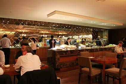Access airport lounges