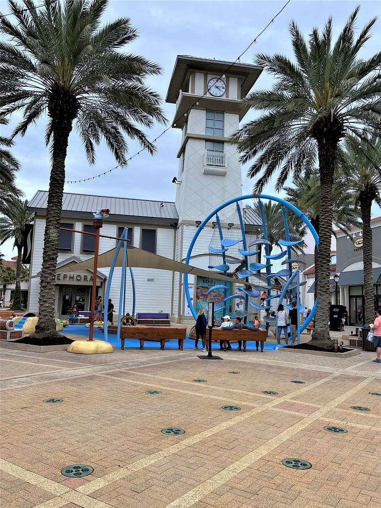 Play area at Destin Commons
